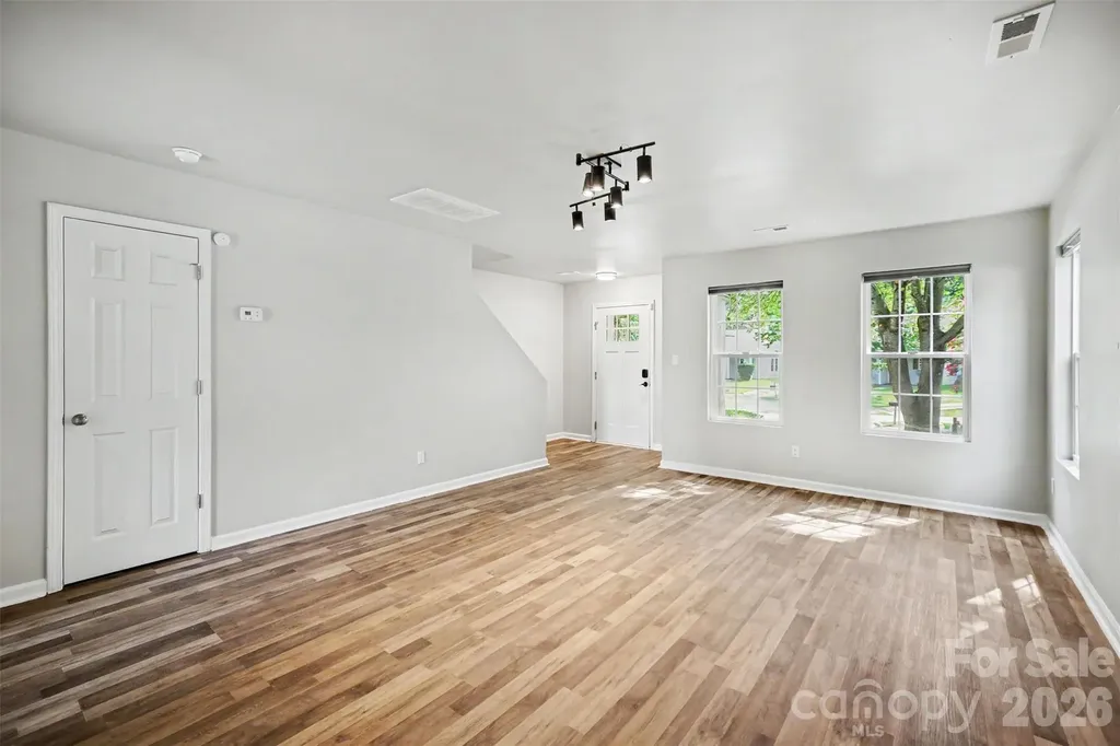 6111 Whispering Brook Court Charlotte NC 28216