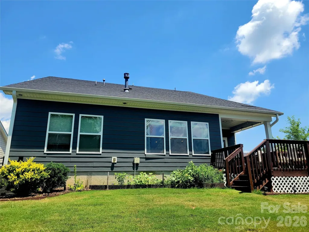2157 Cherrybark Court Denver NC 28037