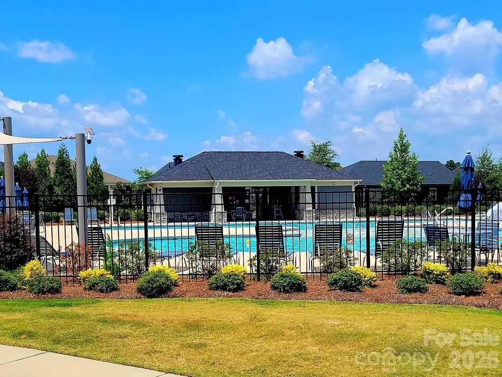 2157 Cherrybark Court Denver NC 28037