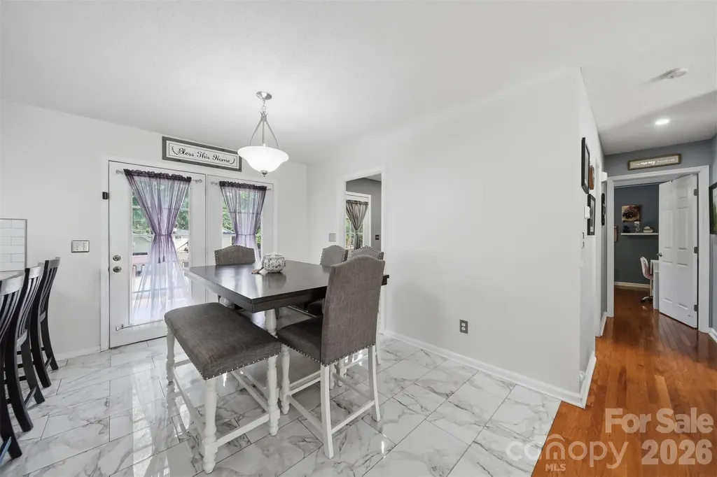 927 Victoria Avenue Kannapolis NC 28081