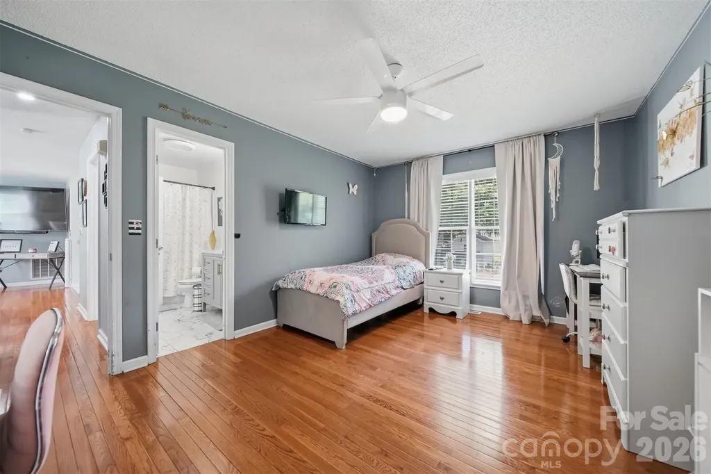 927 Victoria Avenue Kannapolis NC 28081