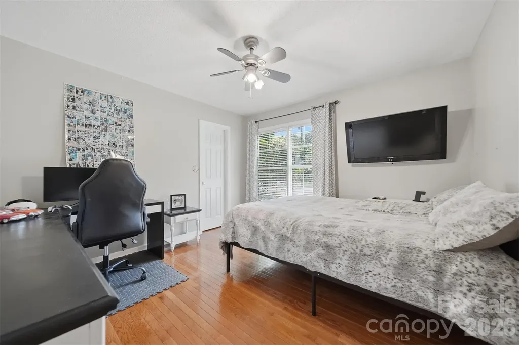927 Victoria Avenue Kannapolis NC 28081