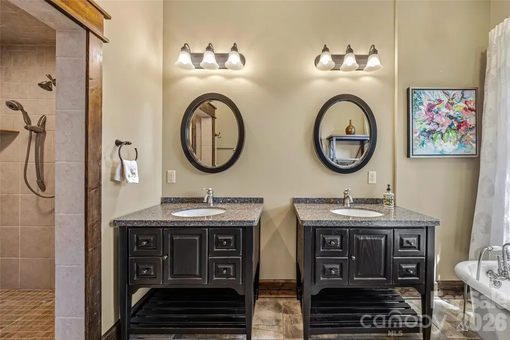136 Merrills Ridge Road Asheville NC 28803