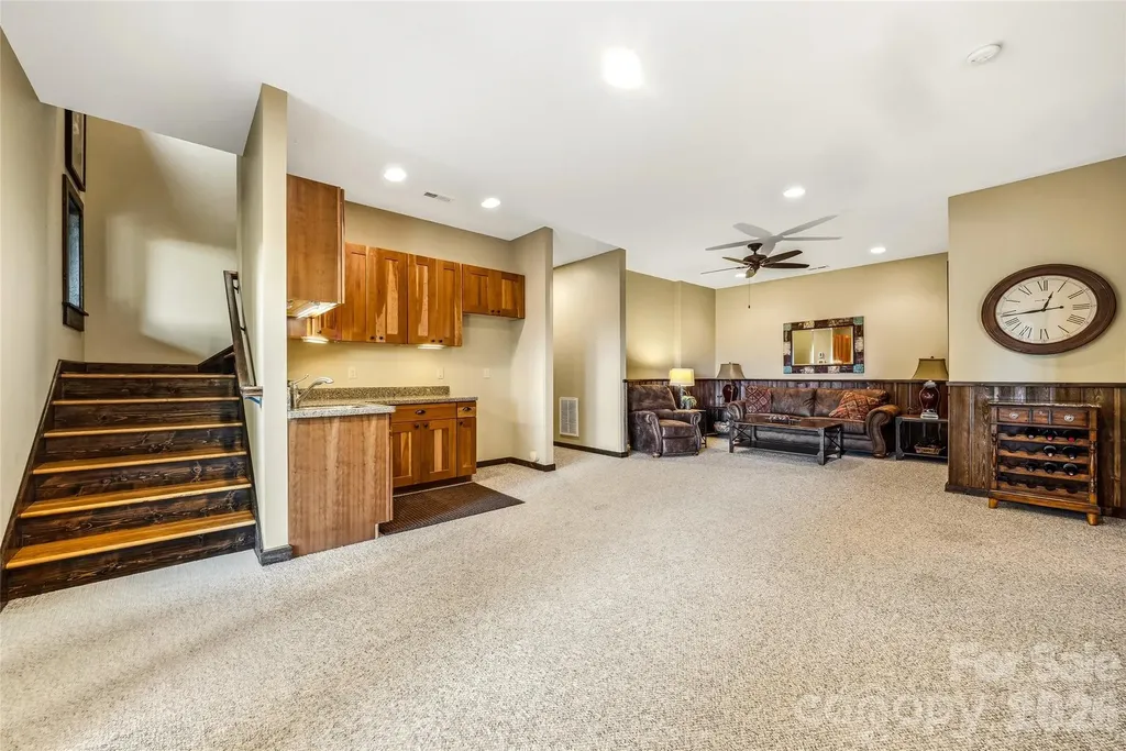 136 Merrills Ridge Road Asheville NC 28803