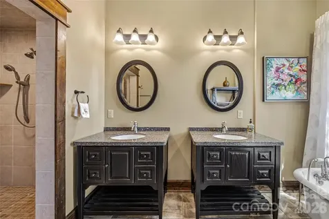 136 Merrills Ridge Road Asheville NC 28803