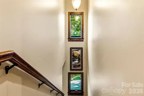 136 Merrills Ridge Road Asheville NC 28803