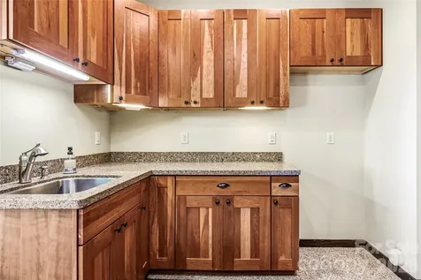 136 Merrills Ridge Road Asheville NC 28803