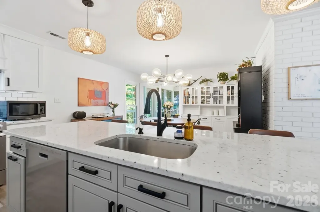 313 Longbridge Drive Matthews NC 28105