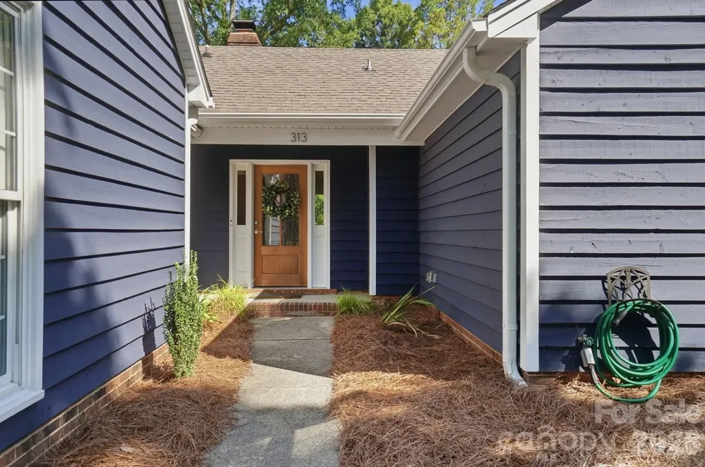 313 Longbridge Drive Matthews NC 28105