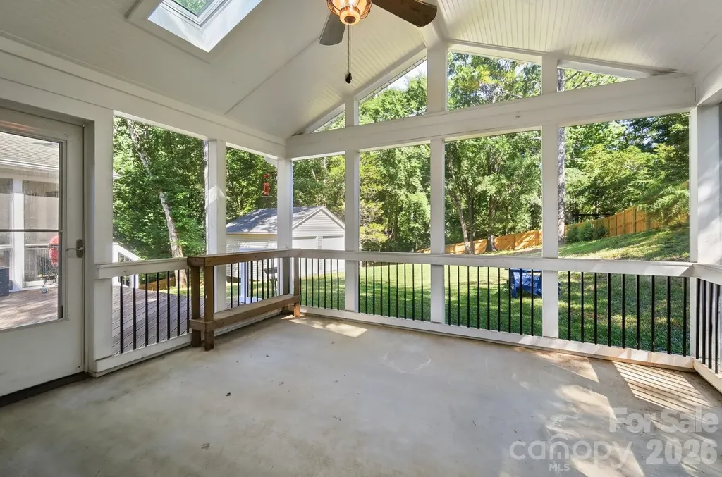 313 Longbridge Drive Matthews NC 28105