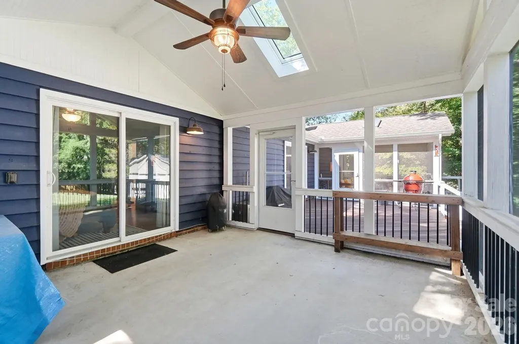 313 Longbridge Drive Matthews NC 28105
