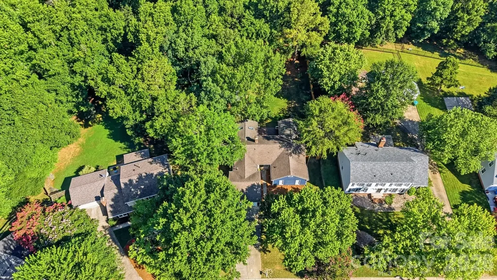 313 Longbridge Drive Matthews NC 28105