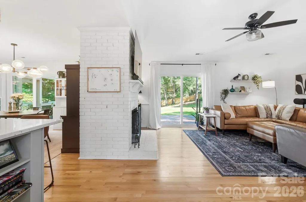 313 Longbridge Drive Matthews NC 28105