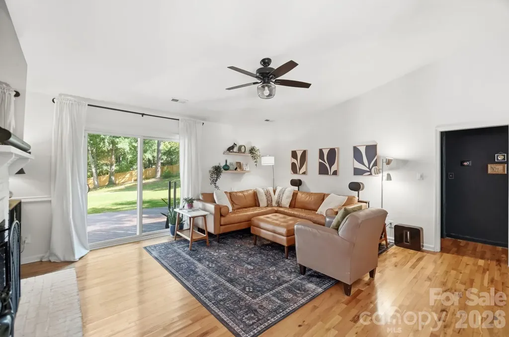 313 Longbridge Drive Matthews NC 28105