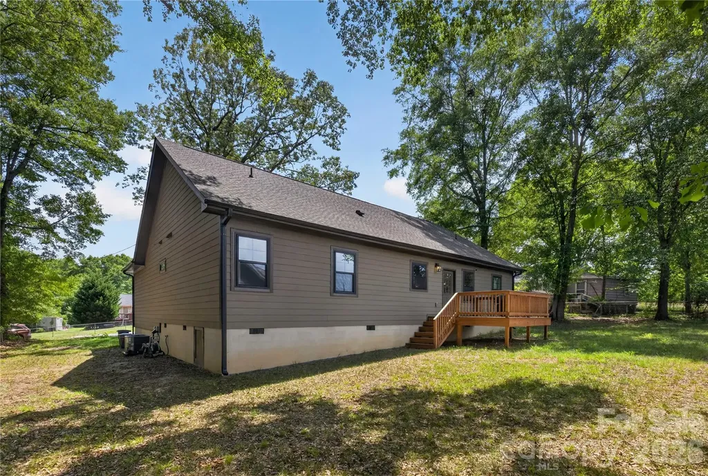 1608 James Street Gastonia NC 28052