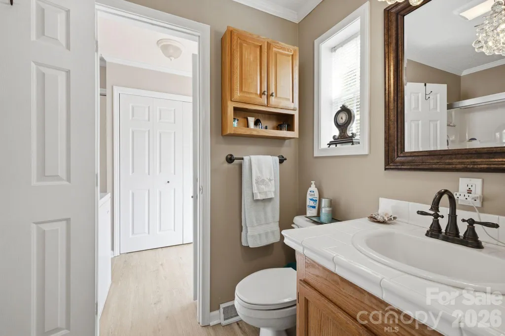 112 W 23rd Street Newton NC 28658