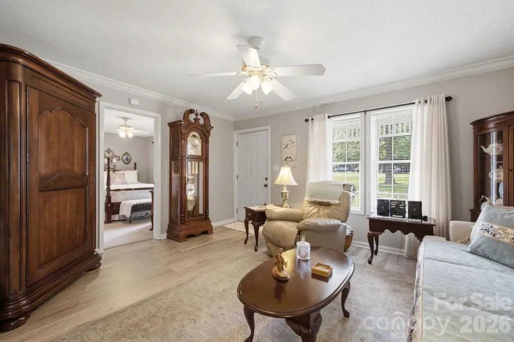 112 W 23rd Street Newton NC 28658