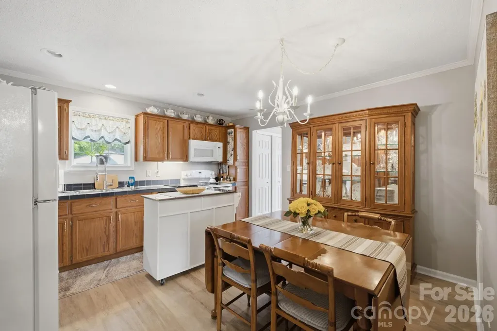 112 W 23rd Street Newton NC 28658
