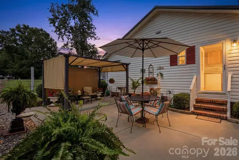112 W 23rd Street Newton NC 28658