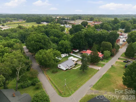 112 W 23rd Street Newton NC 28658