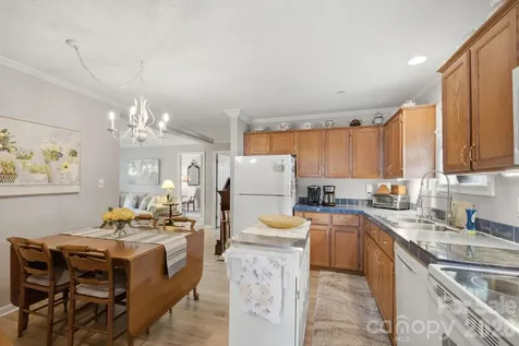 112 W 23rd Street Newton NC 28658