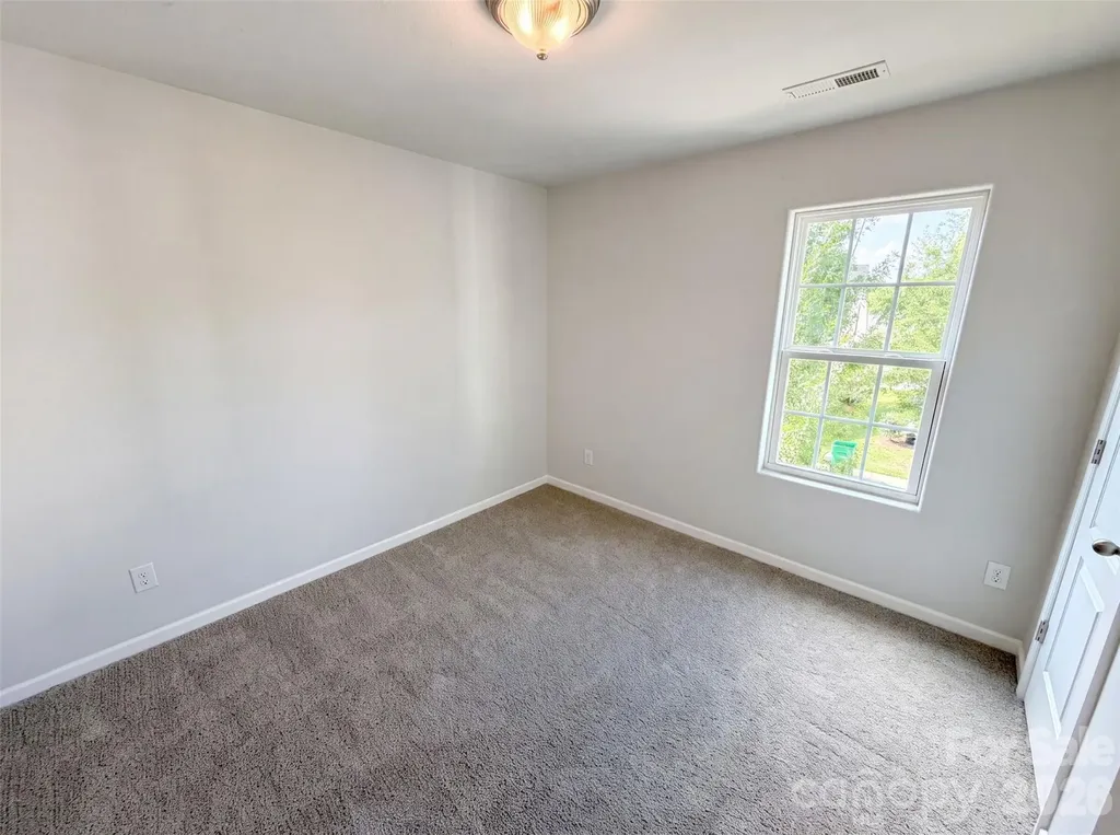 8222 Gabon Court Charlotte NC 28215