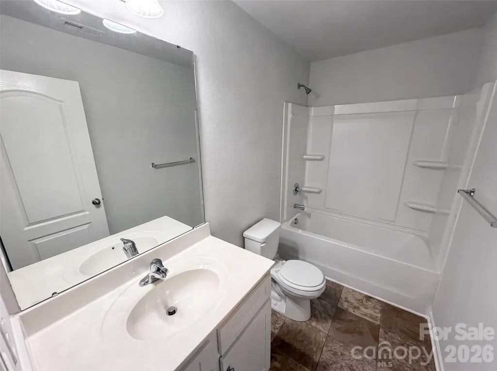 8222 Gabon Court Charlotte NC 28215