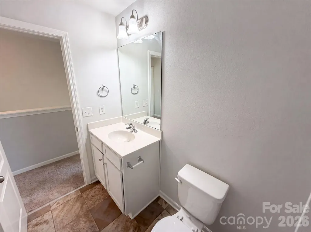 8222 Gabon Court Charlotte NC 28215