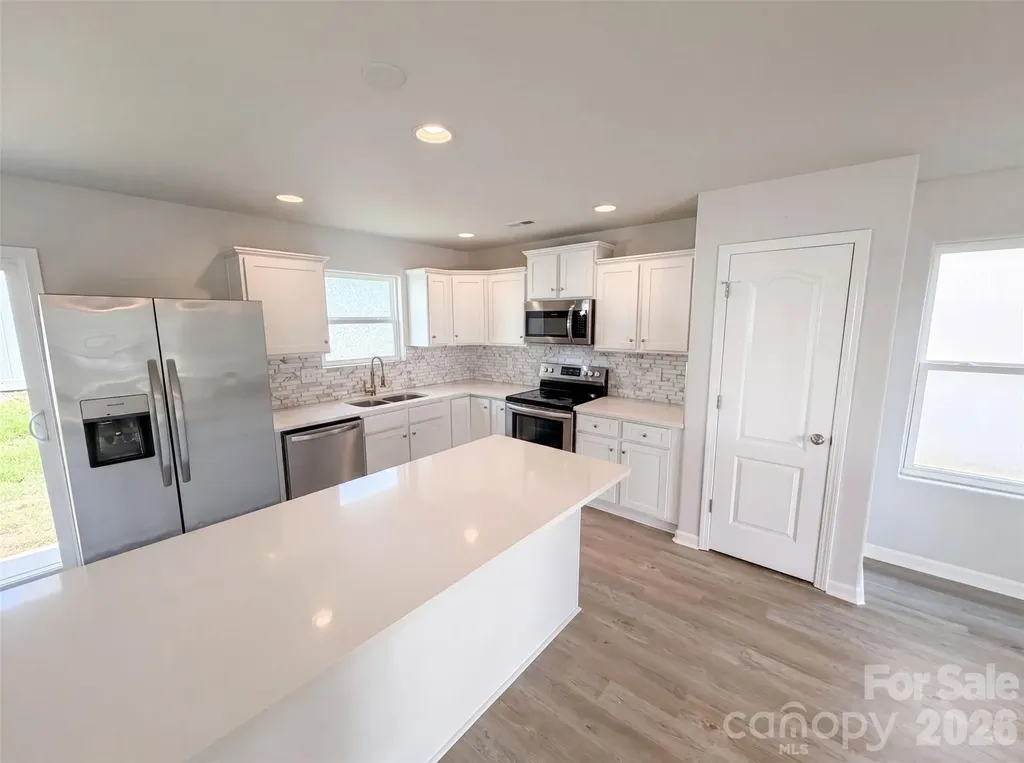 8222 Gabon Court Charlotte NC 28215