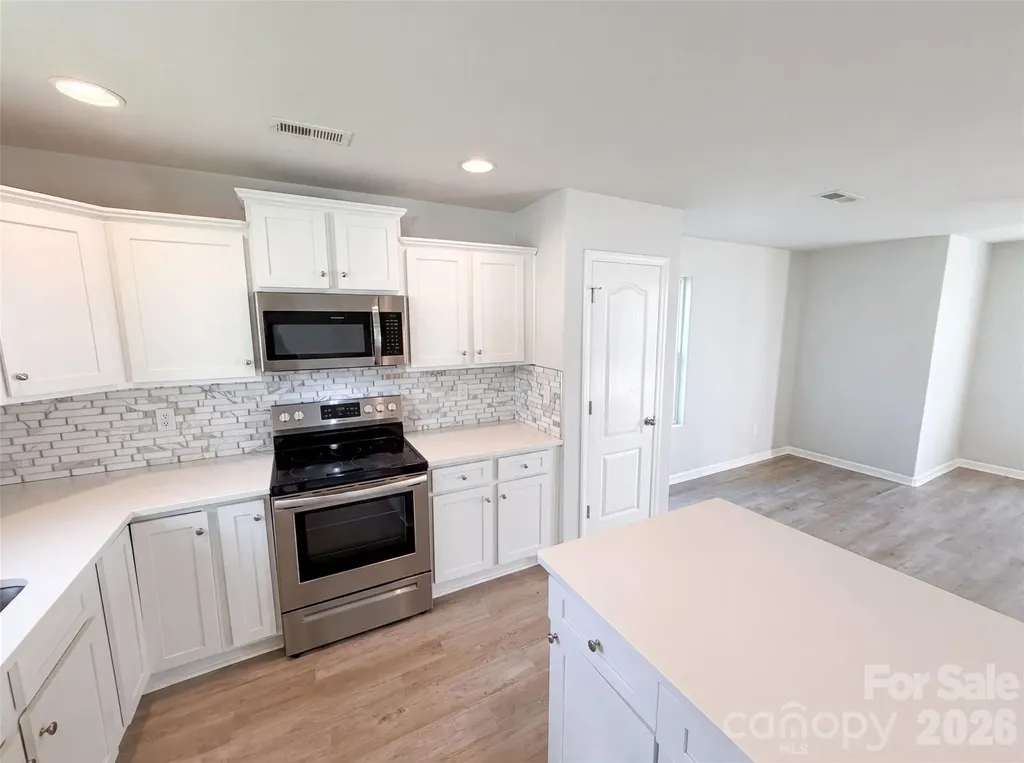 8222 Gabon Court Charlotte NC 28215