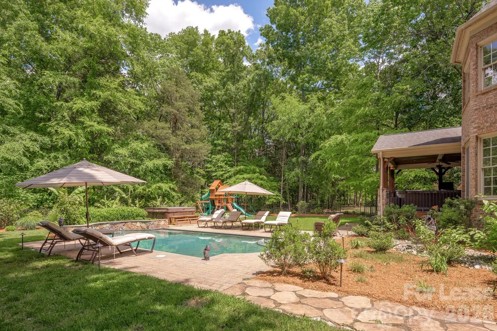 405 Pondview Court Waxhaw NC 28173