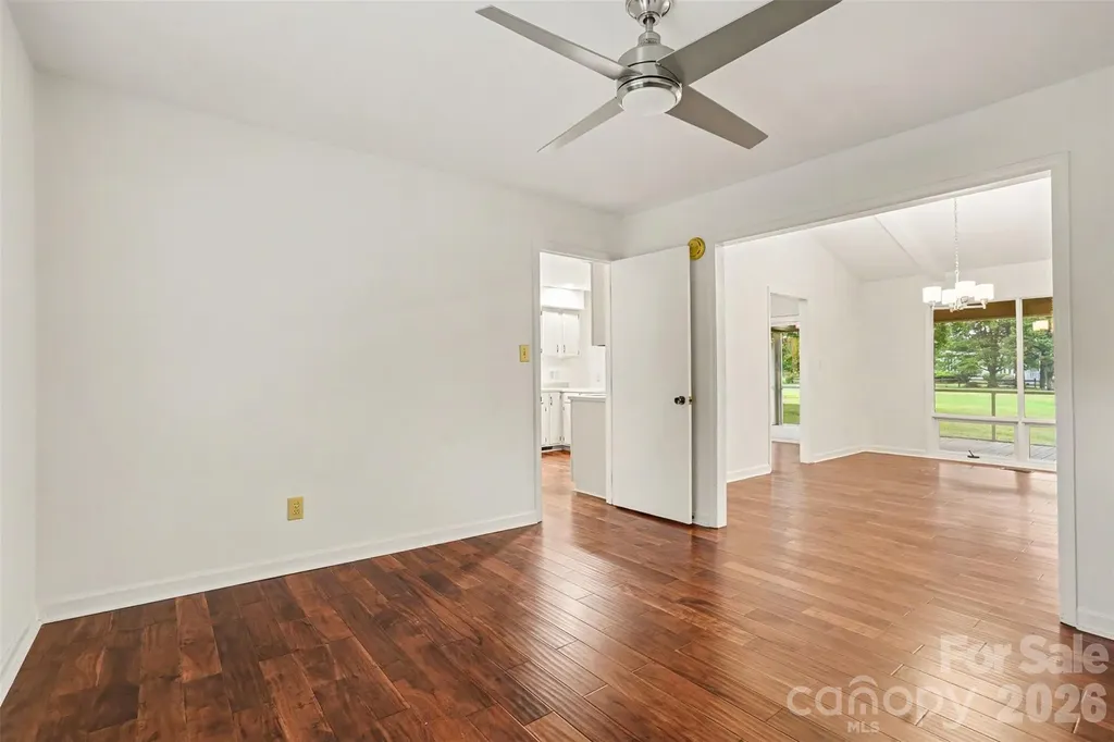 8225 Strawberry Lane Charlotte NC 28277
