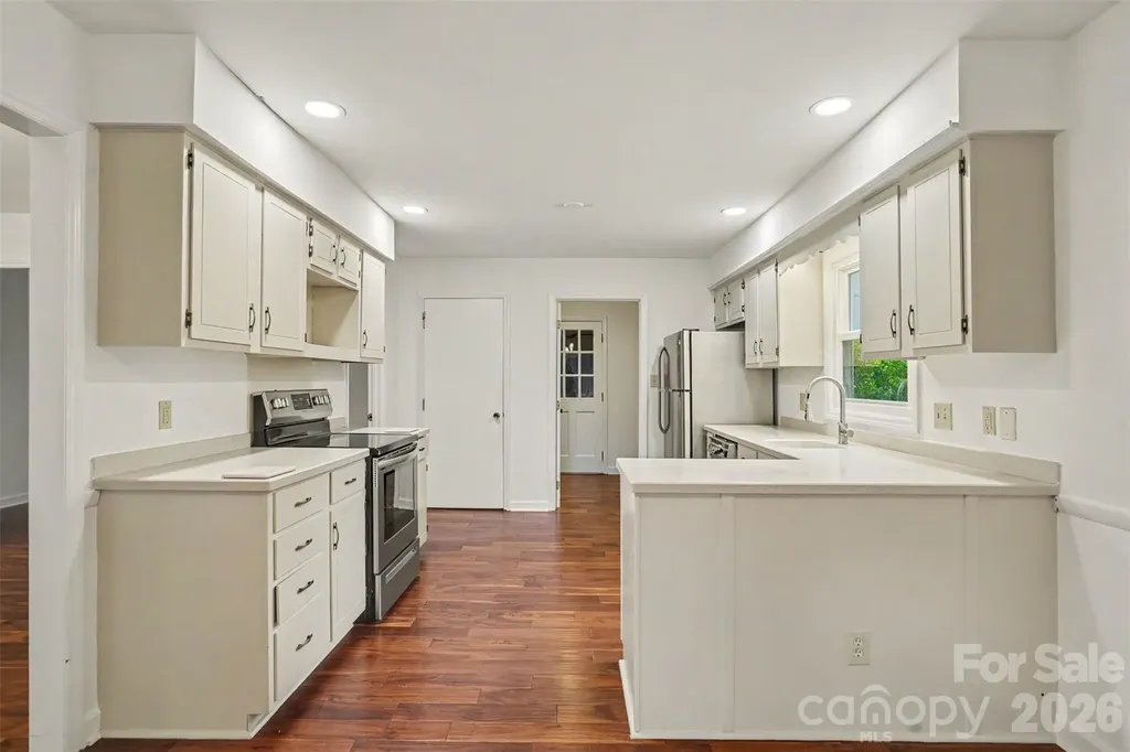 8225 Strawberry Lane Charlotte NC 28277