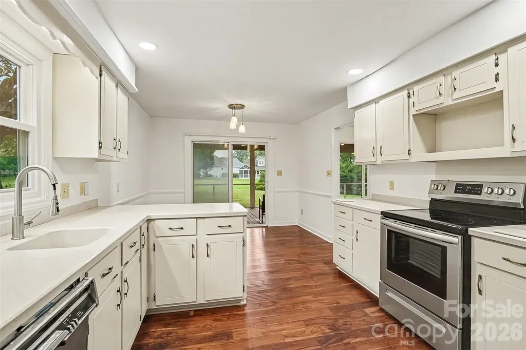 8225 Strawberry Lane Charlotte NC 28277