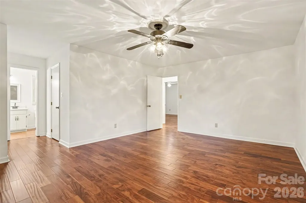 8225 Strawberry Lane Charlotte NC 28277