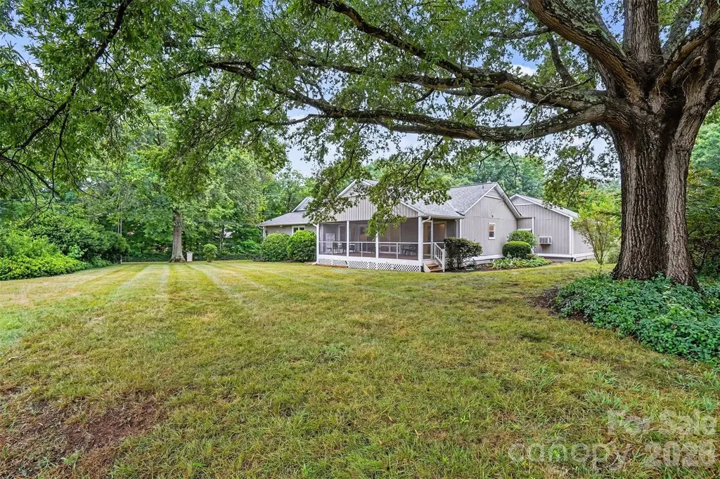 8225 Strawberry Lane Charlotte NC 28277
