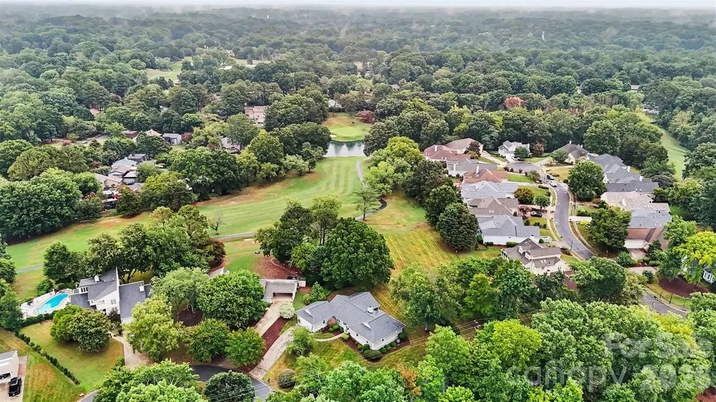 8225 Strawberry Lane Charlotte NC 28277