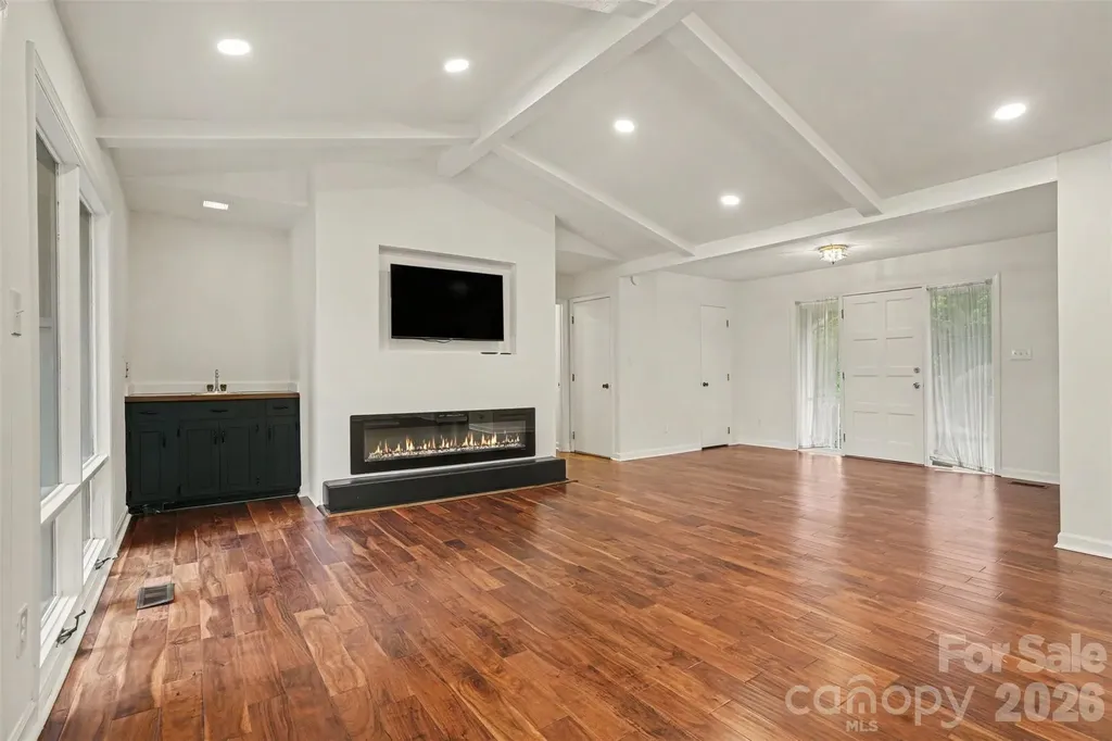 8225 Strawberry Lane Charlotte NC 28277