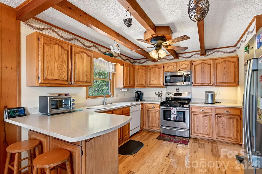 1347 Wipprecht Drive Spruce Pine NC 28777