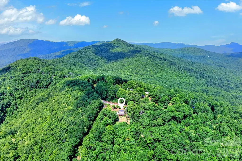 1347 Wipprecht Drive Spruce Pine NC 28777