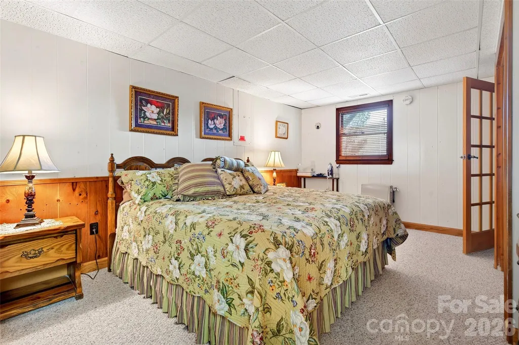 1347 Wipprecht Drive Spruce Pine NC 28777