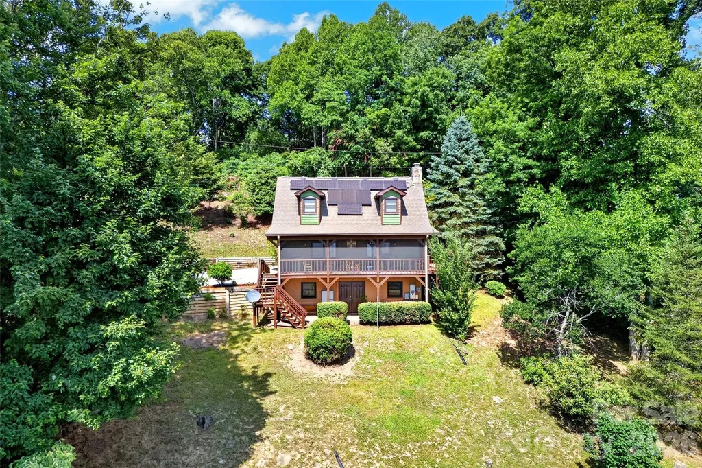 1347 Wipprecht Drive Spruce Pine NC 28777