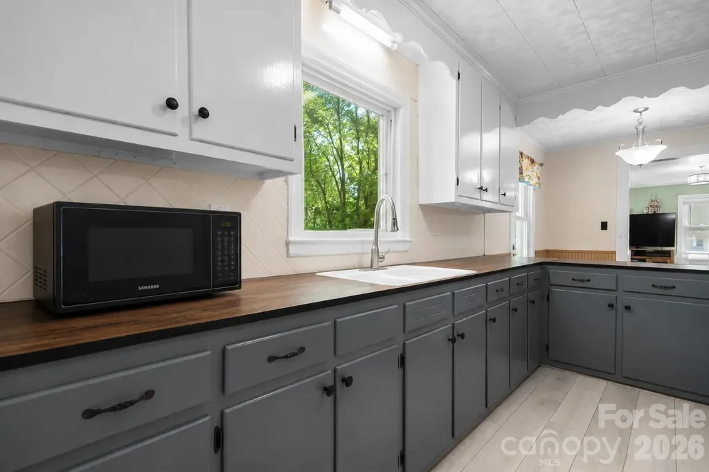 2981 East Maiden Road Maiden NC 28650
