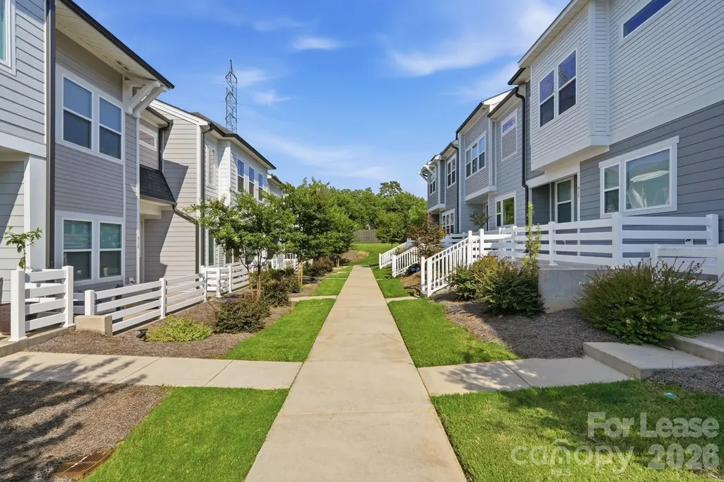 615 Myrick Alley Charlotte NC 28217