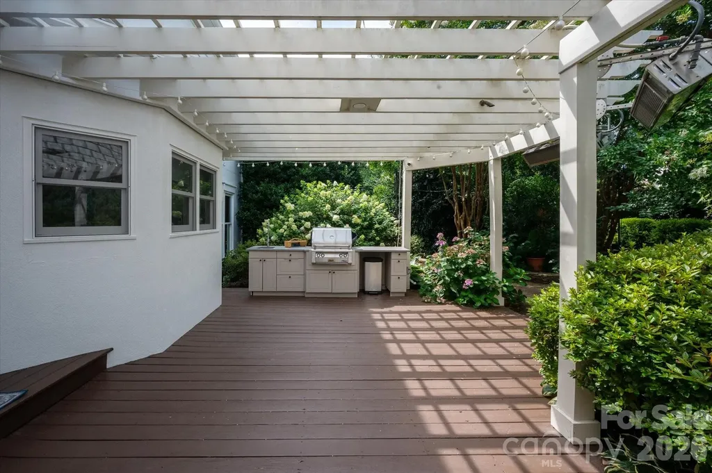 11423 Colonial Country Lane Charlotte NC 28277