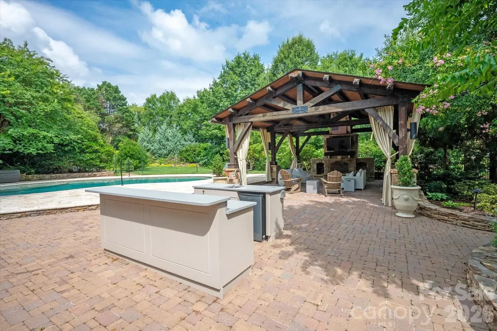 11423 Colonial Country Lane Charlotte NC 28277