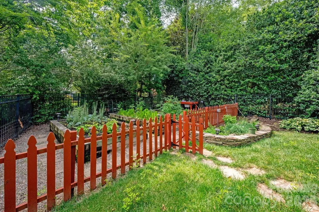 11423 Colonial Country Lane Charlotte NC 28277