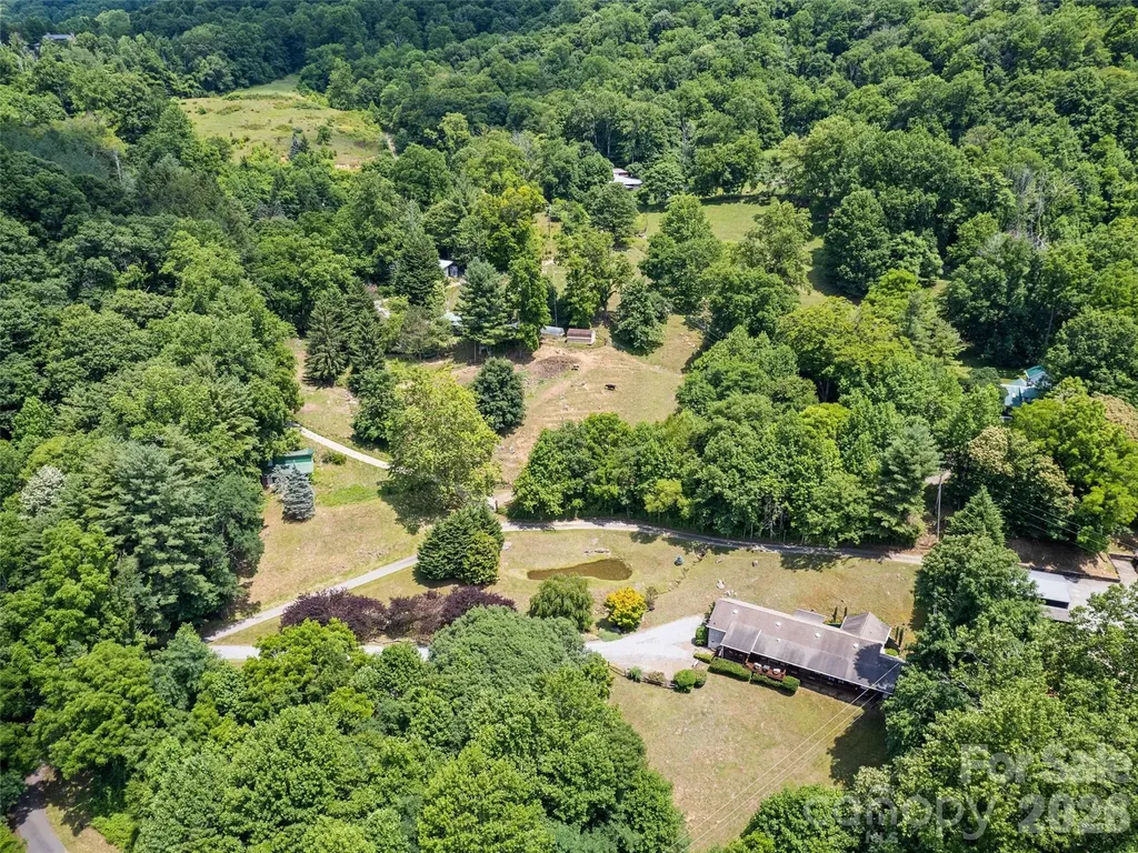 412 Gaddy Heights Waynesville NC 28786