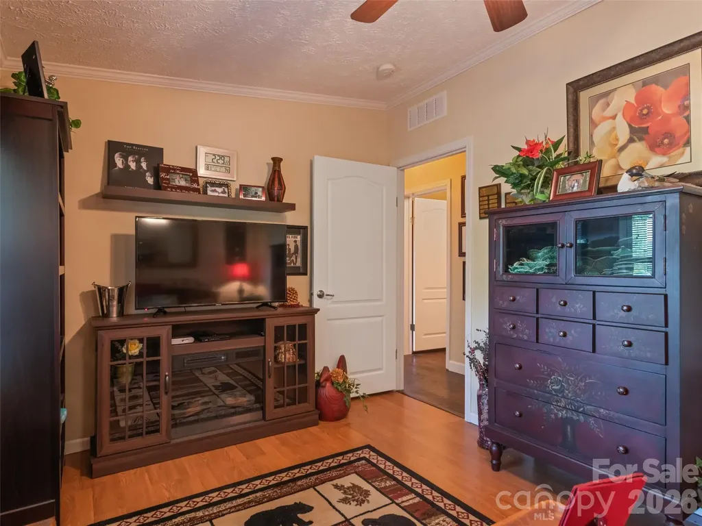 412 Gaddy Heights Waynesville NC 28786