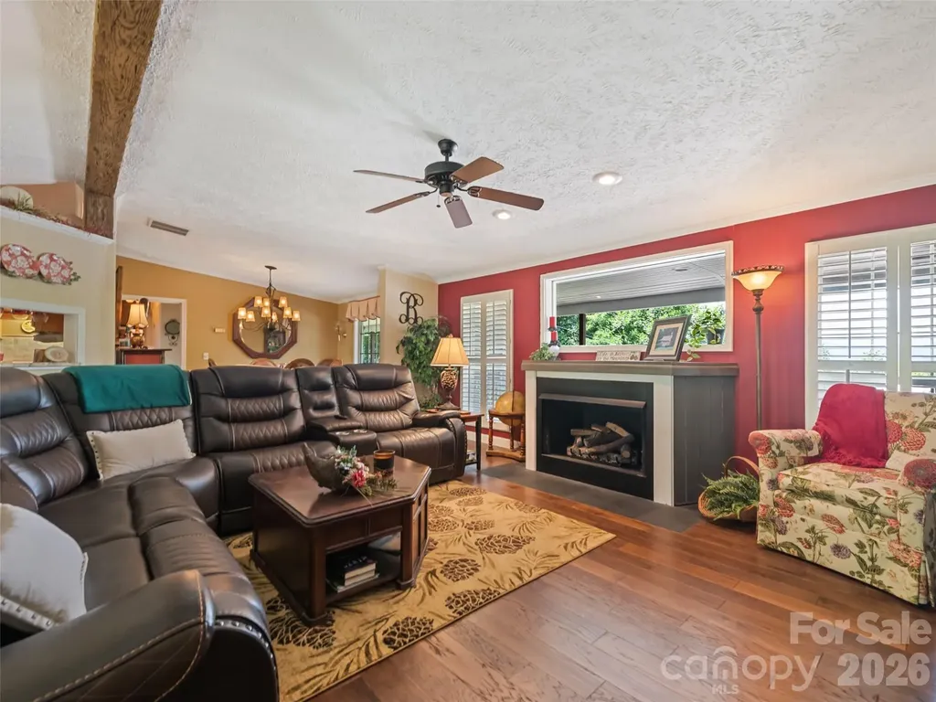412 Gaddy Heights Waynesville NC 28786